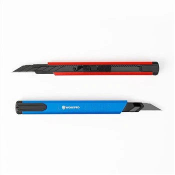 Coltello a lama a scatto